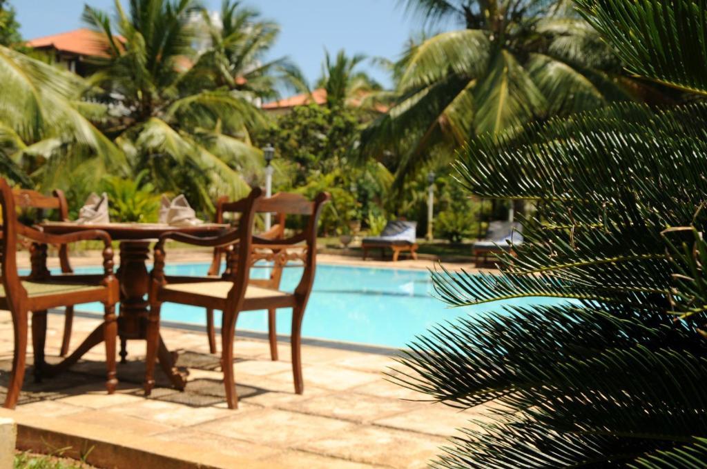 Hotel Lagoon Paradise Negombo Kültér fotó