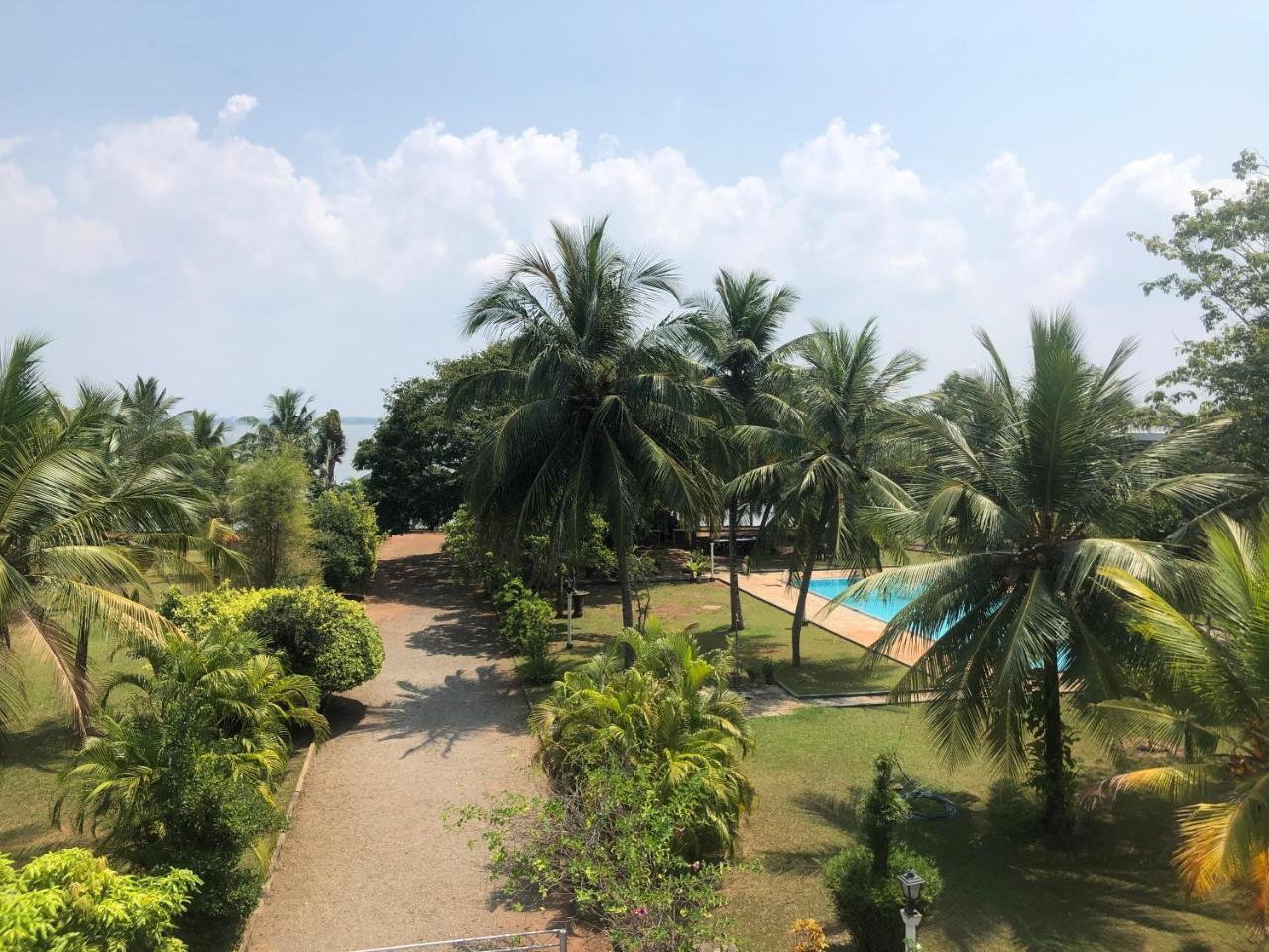 Hotel Lagoon Paradise Negombo Kültér fotó